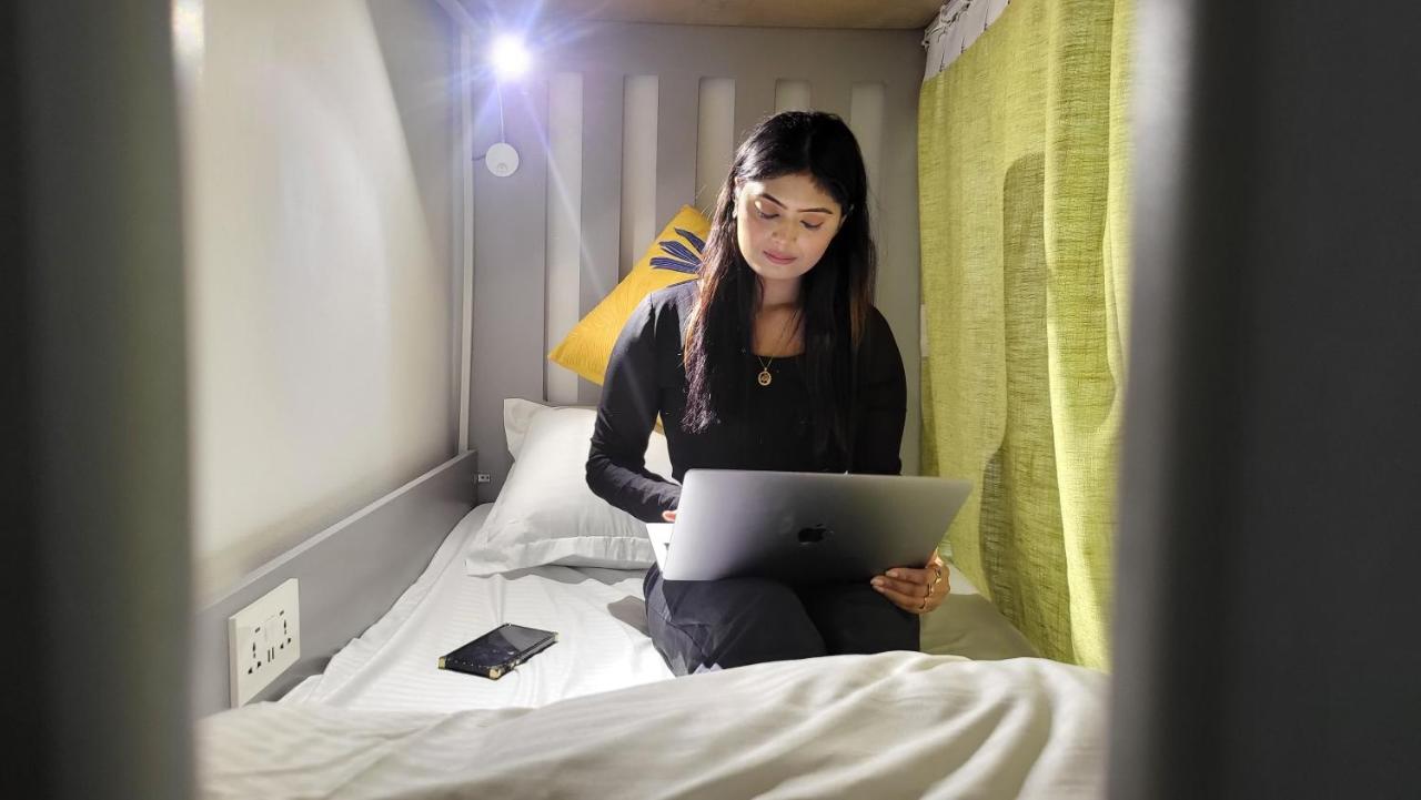 Pirates Bay Hostel Dubaj Kültér fotó
