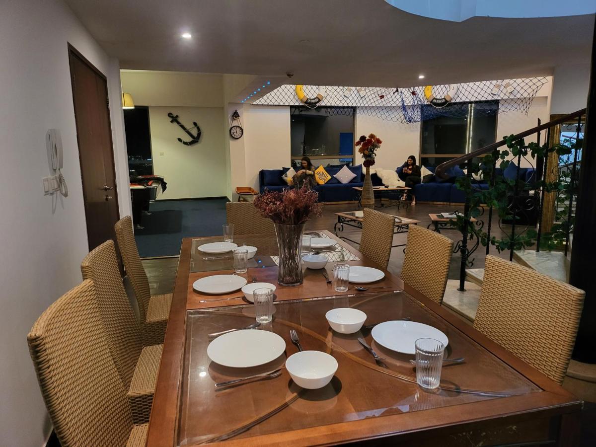 Pirates Bay Hostel Dubaj Kültér fotó